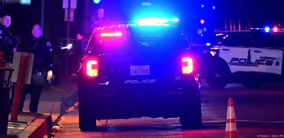 Capturan en California miembros supremacistas blancos