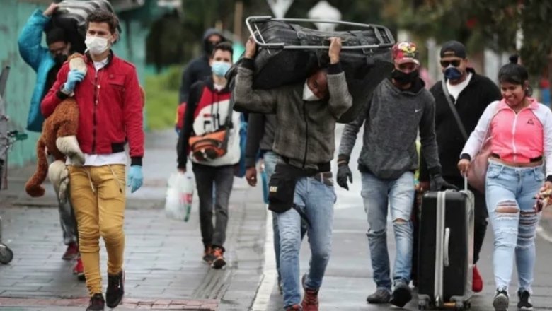 Ese exilio que nos consume, por Eduardo Martínez