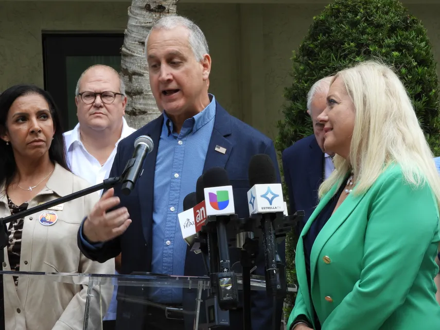 Republicanos en Florida piden a los residentes votar