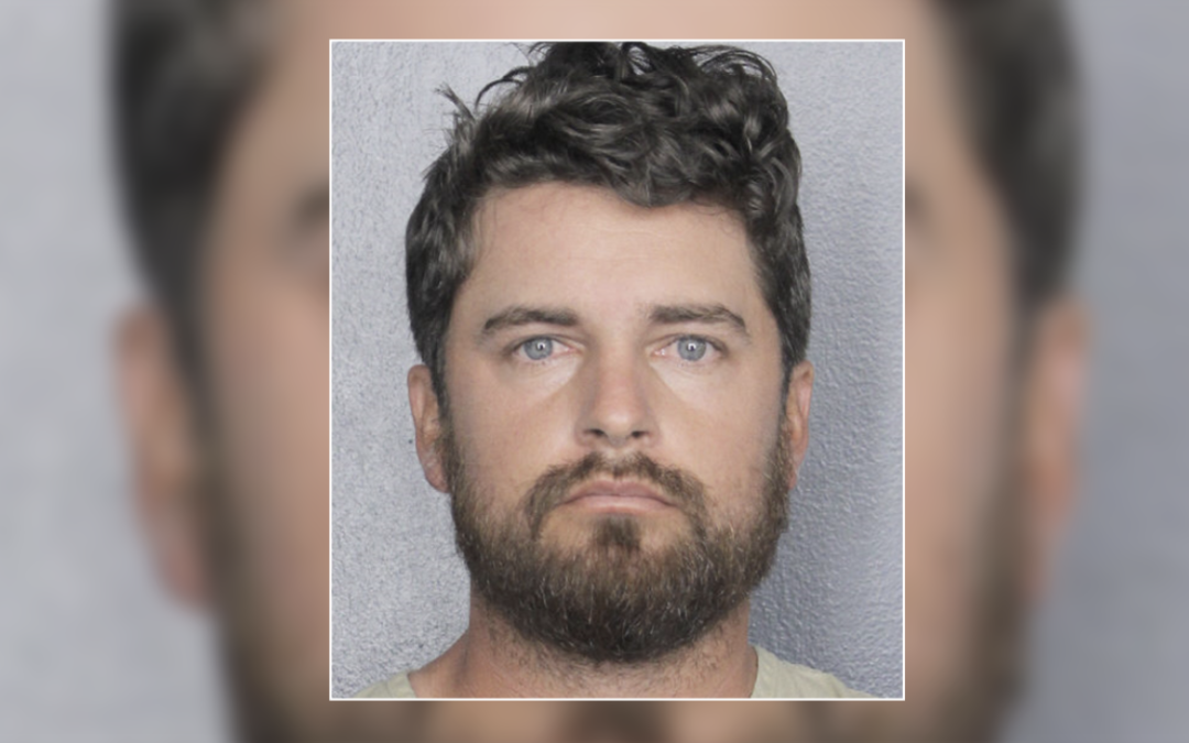 Detienen a famoso entrenador de tenis en Fort Lauderdale