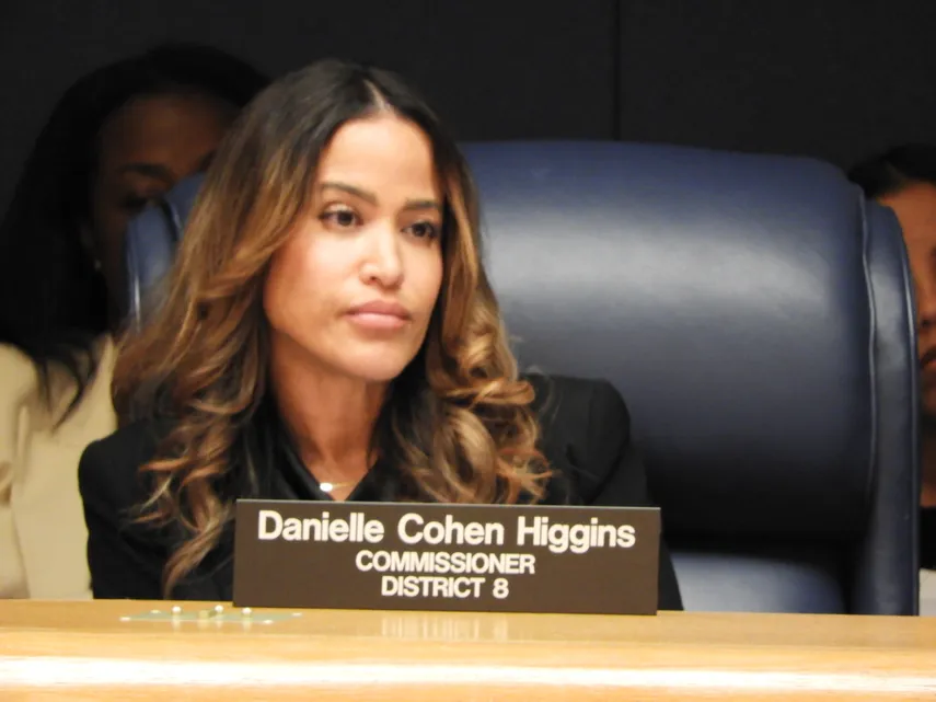 Abren programa de ayuda para pequeños negocios del Distrito 8 en Miami-Dade