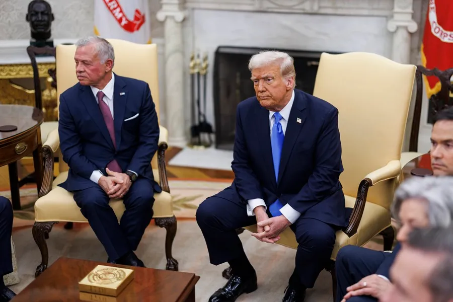 Trump plantea reubicar a palestinos en una «parcela» en Jordania o Egipto