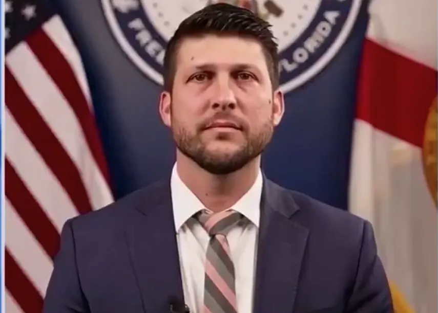 Fort Myers en la mira por desacuerdo sobre inmigrantes