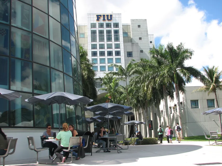 DeSantis ordena auditoría masiva a universidades de Florida