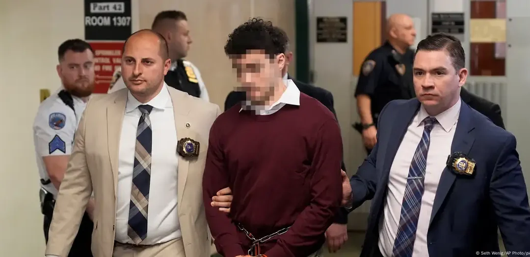 Gran jurado EE.UU. acusa formalmente a Mangione de asesinato