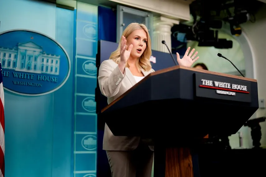 La Casa Blanca crítica a jueza que bloqueó el fin del parole y dice que lucharán «contra los tribunales»