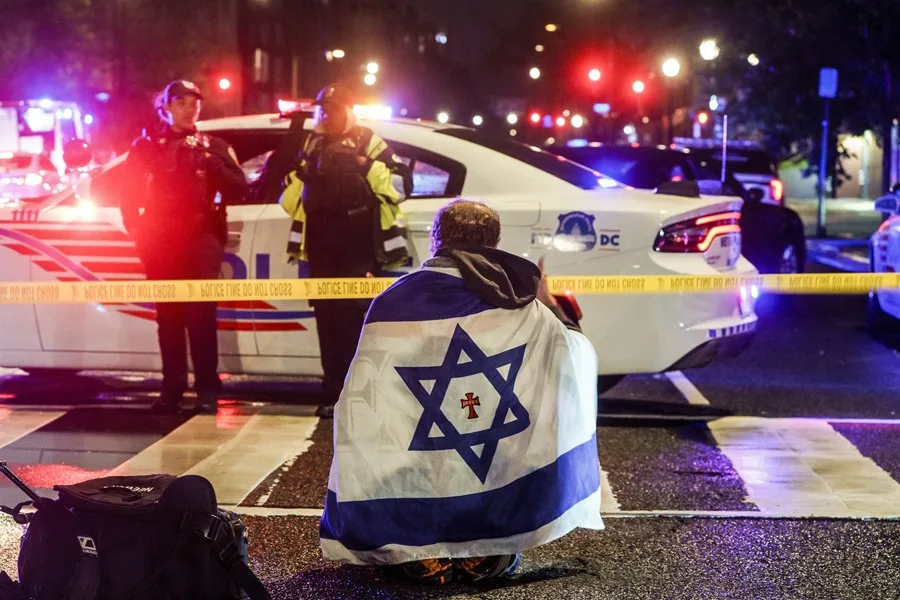 Dos empleados de la Embajada de Israel en EEUU fueron asesinados a tiros en Washington