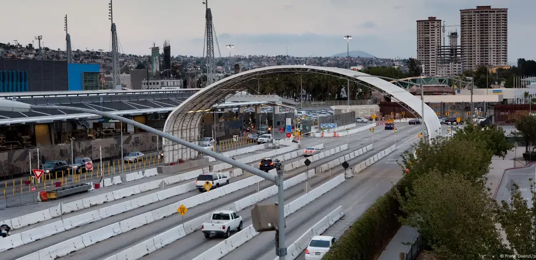 Familiares de «El Chapo» se entregan a Estados Unidos