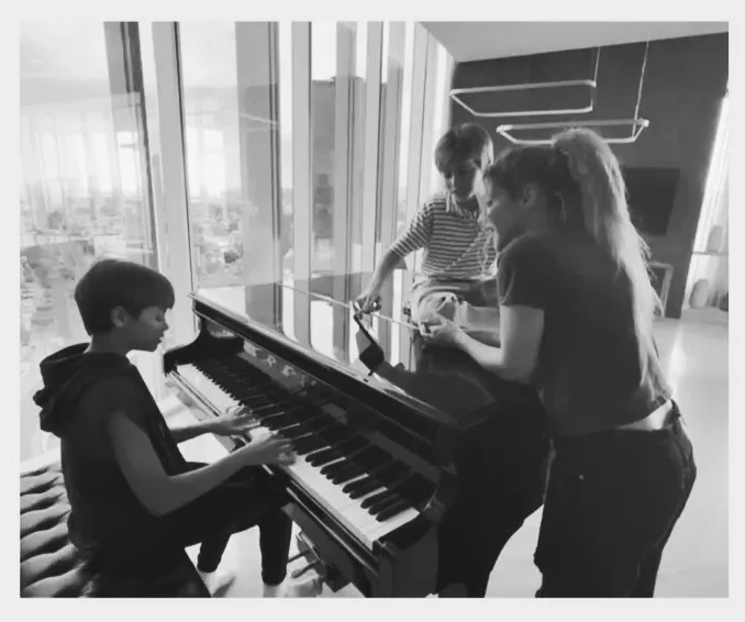 Los hijos de Shakira y Piqué debutan en la música