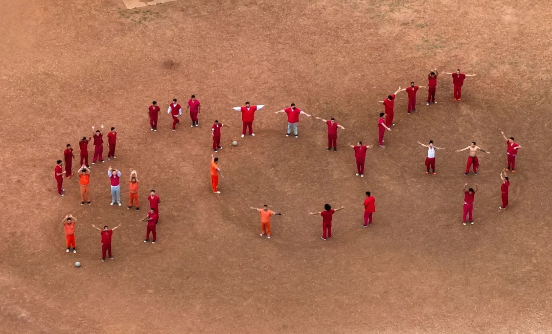 Migrantes venezolanos detenidos en Texas mandan un «SOS» por temor a ser deportados a El Salvador