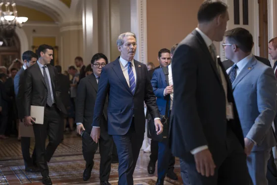 El Senado aprueba abrir el debate sobre el polémico plan presupuestario de Trump