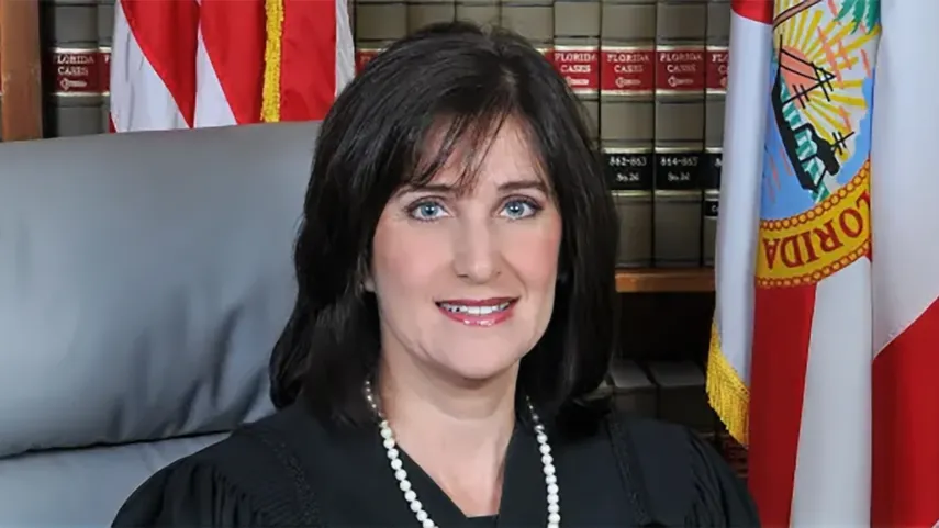 Reprenden públicamente a jueza de Broward por conducta indebida en campaña