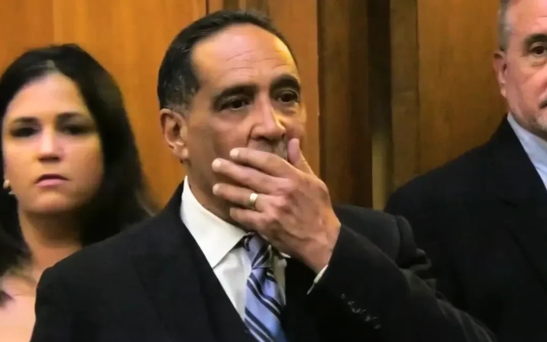 Excomisiomado de Miami-Dade recibe condena de casi 3 años por corrupción