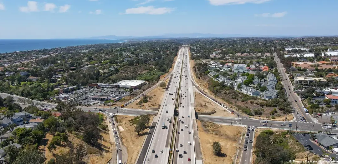 El Departamento de Transporte de EE.UU. revocará 17.000 licencias comerciales a inmigrantes