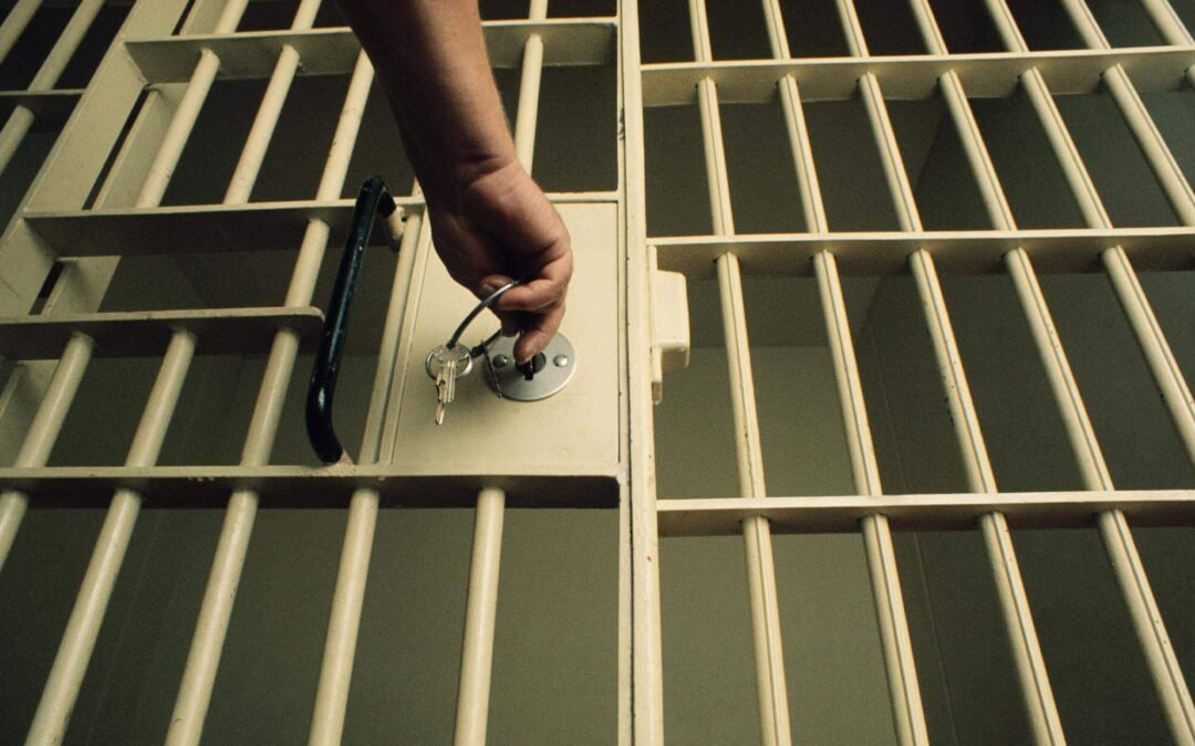 Tres hombres condenados por secuestro y tortura de migrantes cubanos