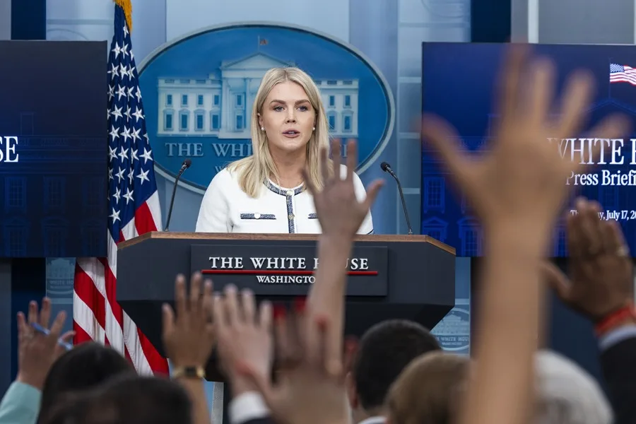 La Casa Blanca lanza portal web para acusar a medios de difundir «bulos» contra la administración