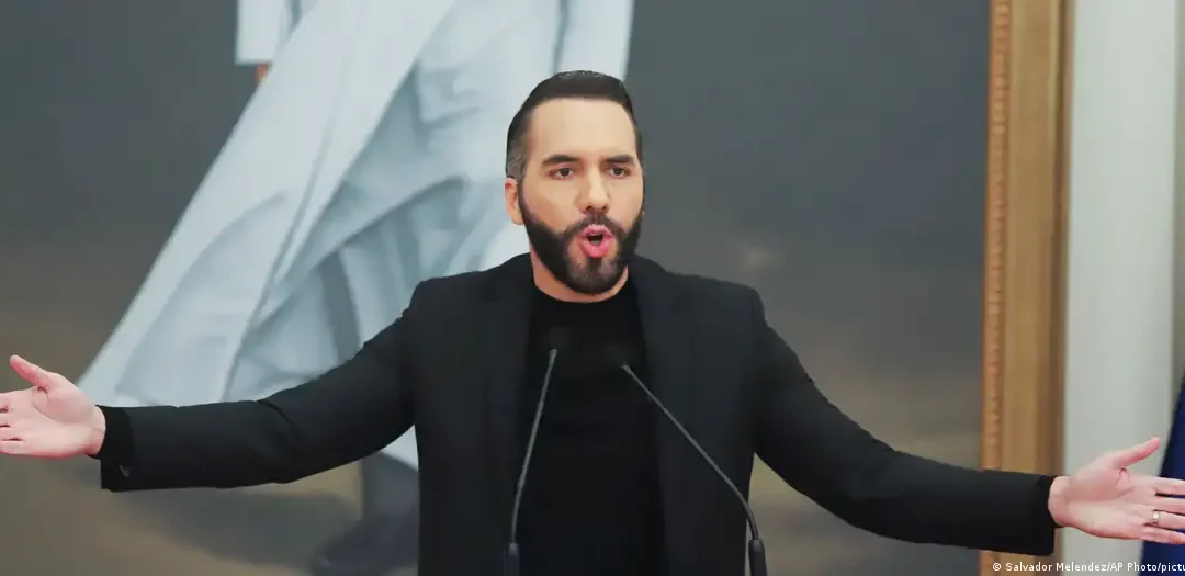 Nayib Bukele expresa su deseo de prolongar su mandato hasta 2033