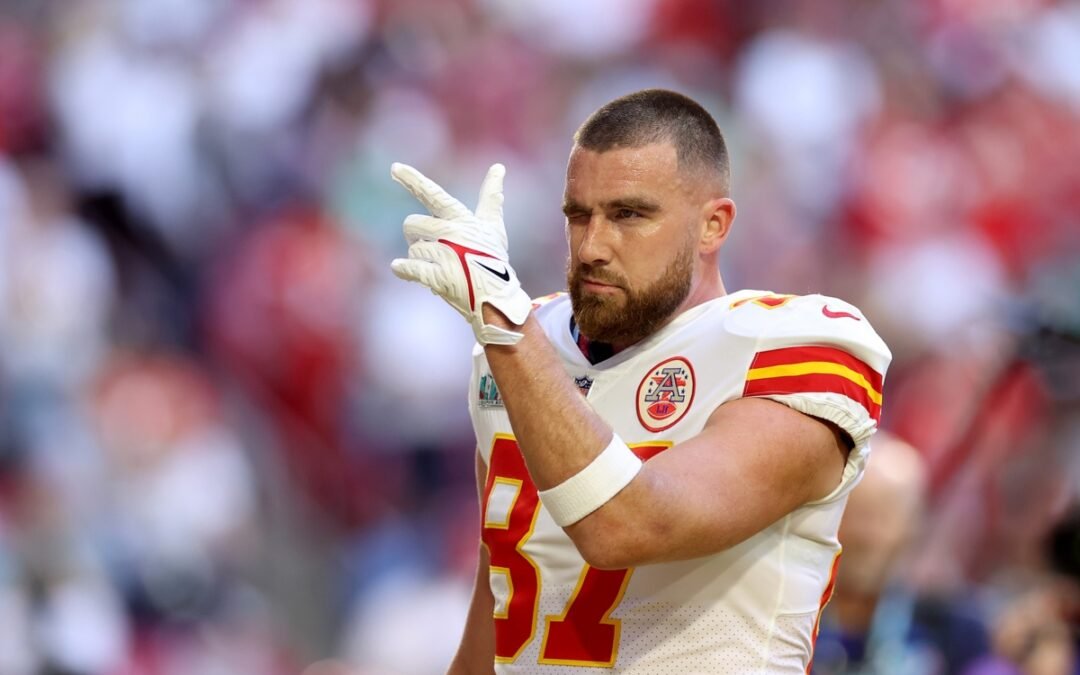 Travis Kelce: El jugador más votado de la NFL y fenómeno de ventas global