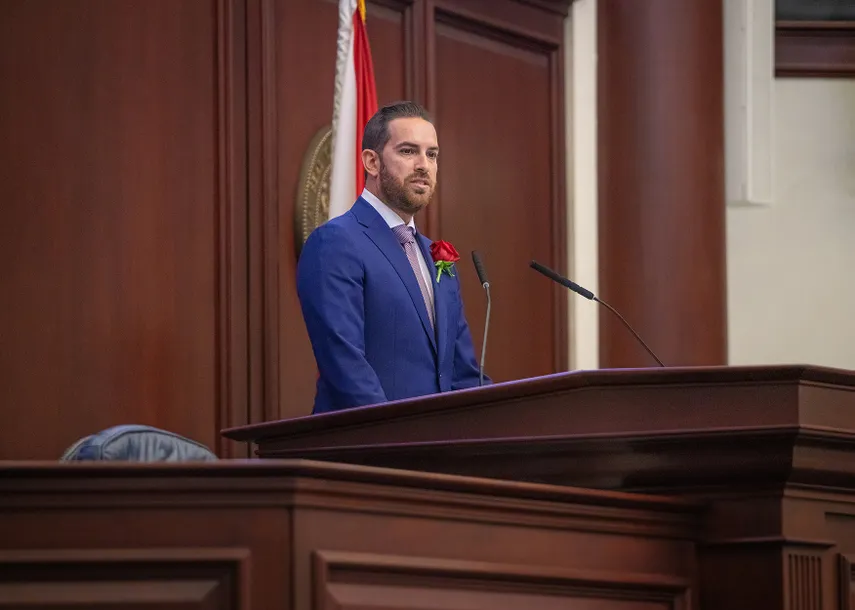 Avanza en la Cámara de Florida proyecto de ley para universalizar el uso del E-Verify en empresas