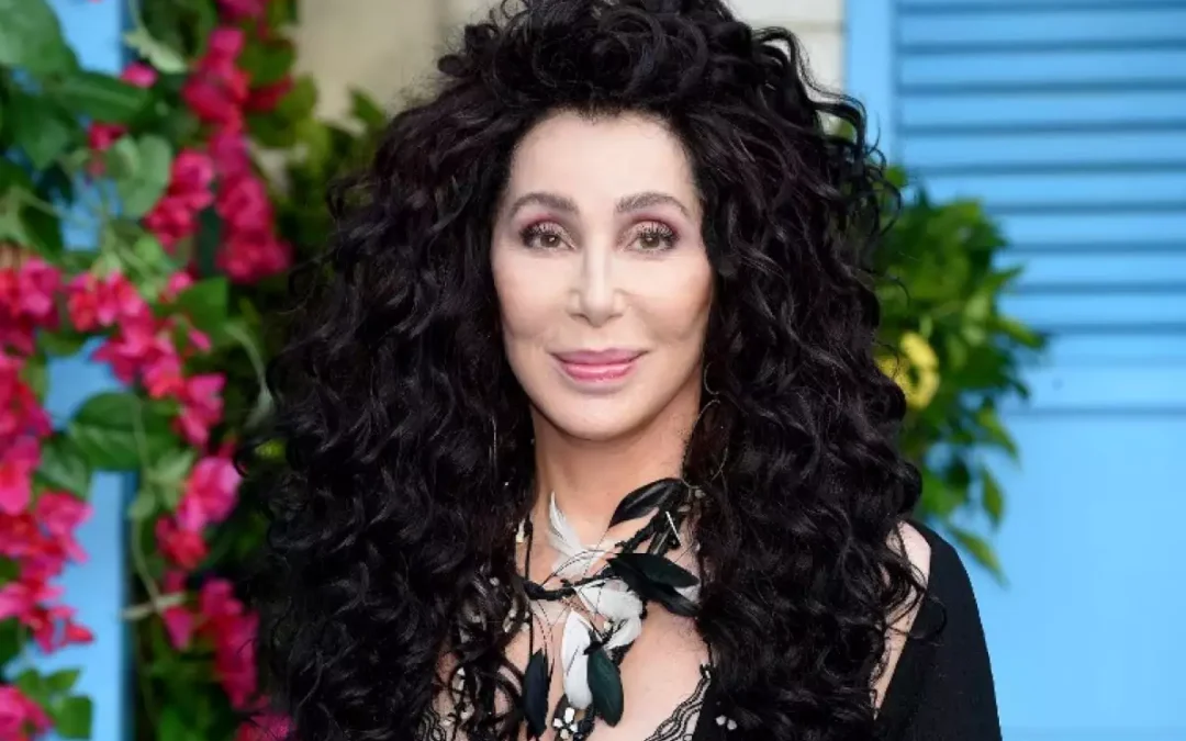 Cher se sincera sobre su dislexia y los retos de su esperada biografía en una entrevista reveladora