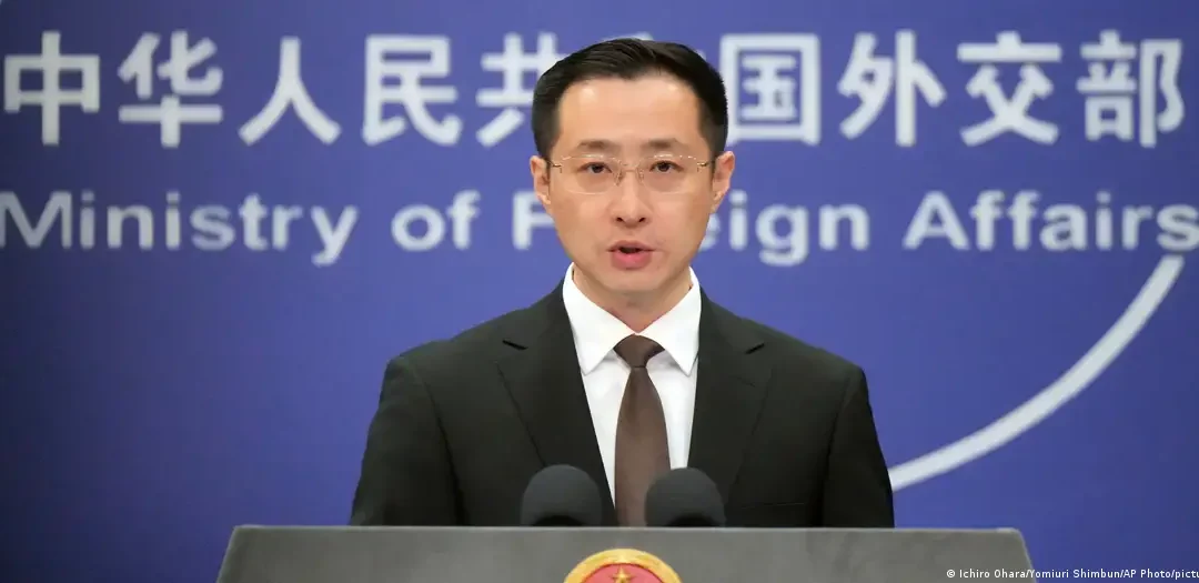 China tacha de «ilegal» la operación de EE. UU. y pide la liberación de Nicolás Maduro