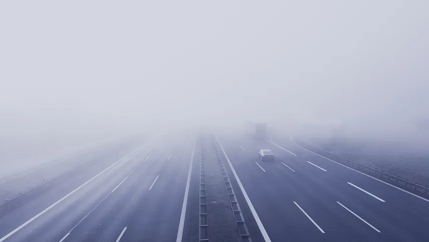 Frente frío inminente despejará la densa neblina que paralizó el tráfico en el Sur de Florida