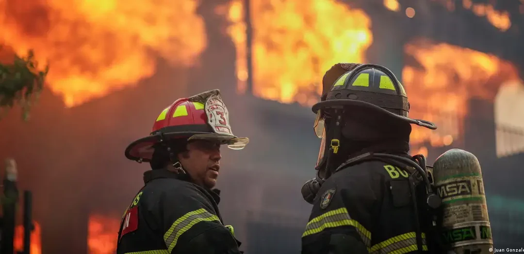 Incendios forestales dejan 21 fallecidos y miles de damnificados
