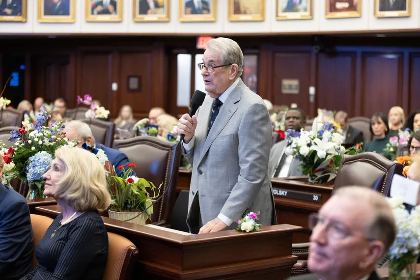 Senado de Florida aprueba por unanimidad la Ley SB 318 para blindar el sistema de becas escolares contra el fraude