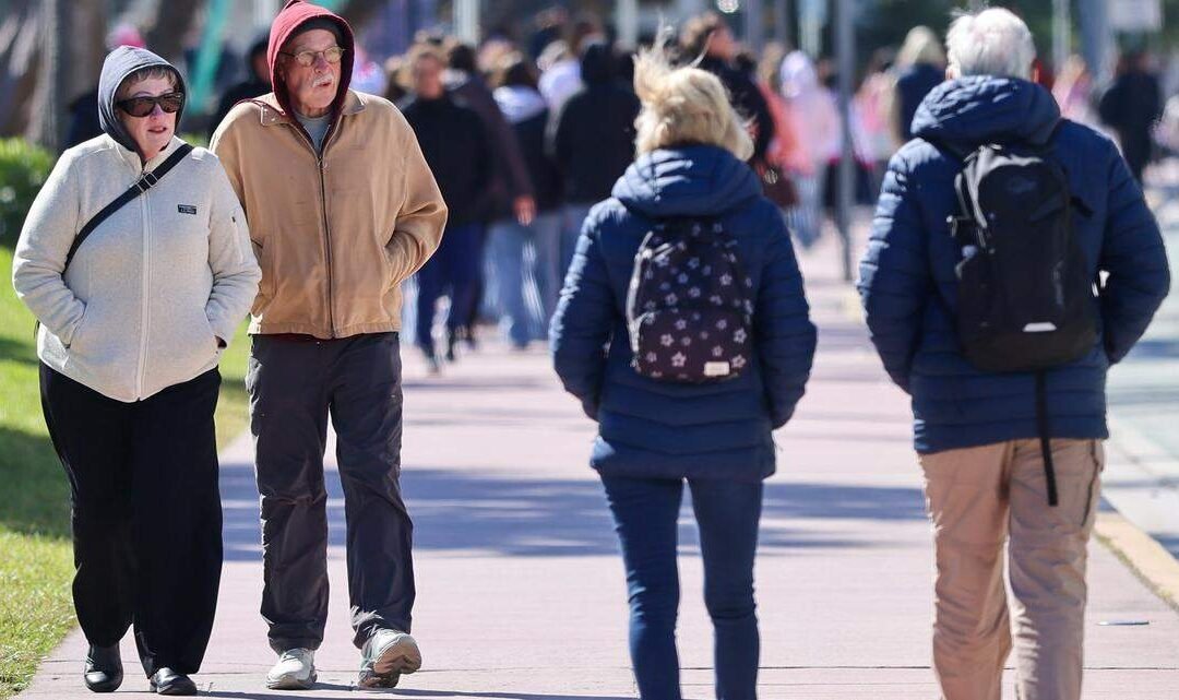 Sur de Florida bajo alerta por fuerte frente frío y peligrosas condiciones marítimas