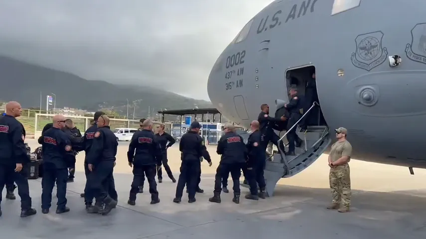El equipo élite de bomberos de Miami-Dade llega a Venezuela para rescatar sobrevivientes