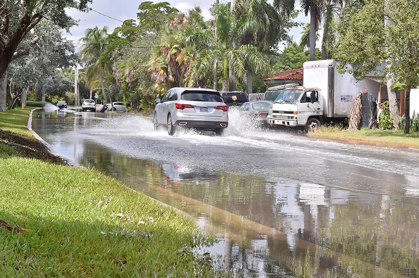 Sur de Florida alista medidas de prevención ante el inicio de la temporada de mareas reales