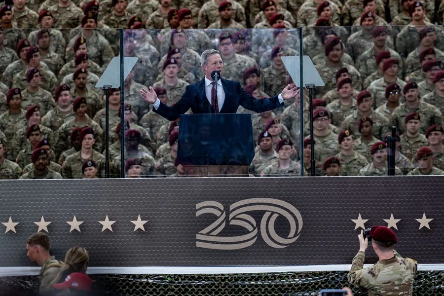 Renuncia el secretario del Ejército de Estados Unidos
